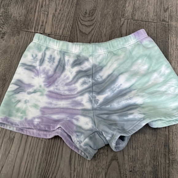 TNA Cozy AF sweatshirts 2.5” inseam - Picture 1 of 3